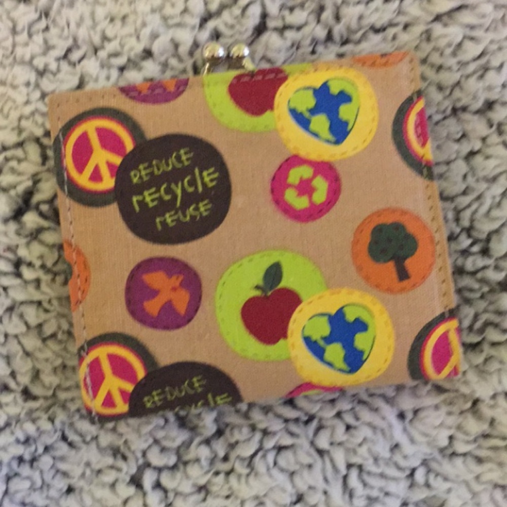 Earth Green Recycle Peace Print Wallet Coin purse